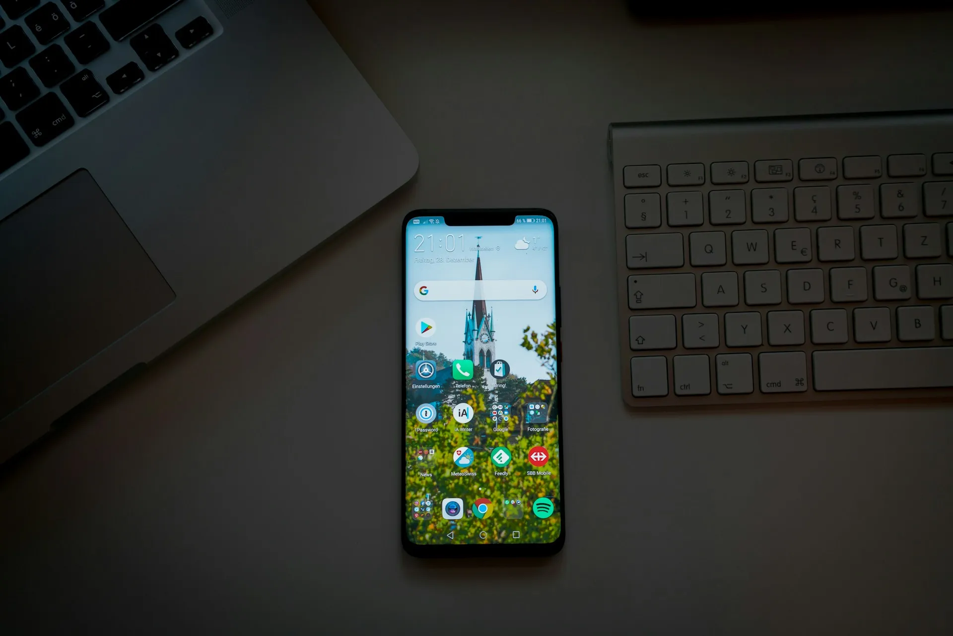 https://assets.wanlianyida.com/industry-uniapp/web/static/image-default.BtYt8t8Z.png