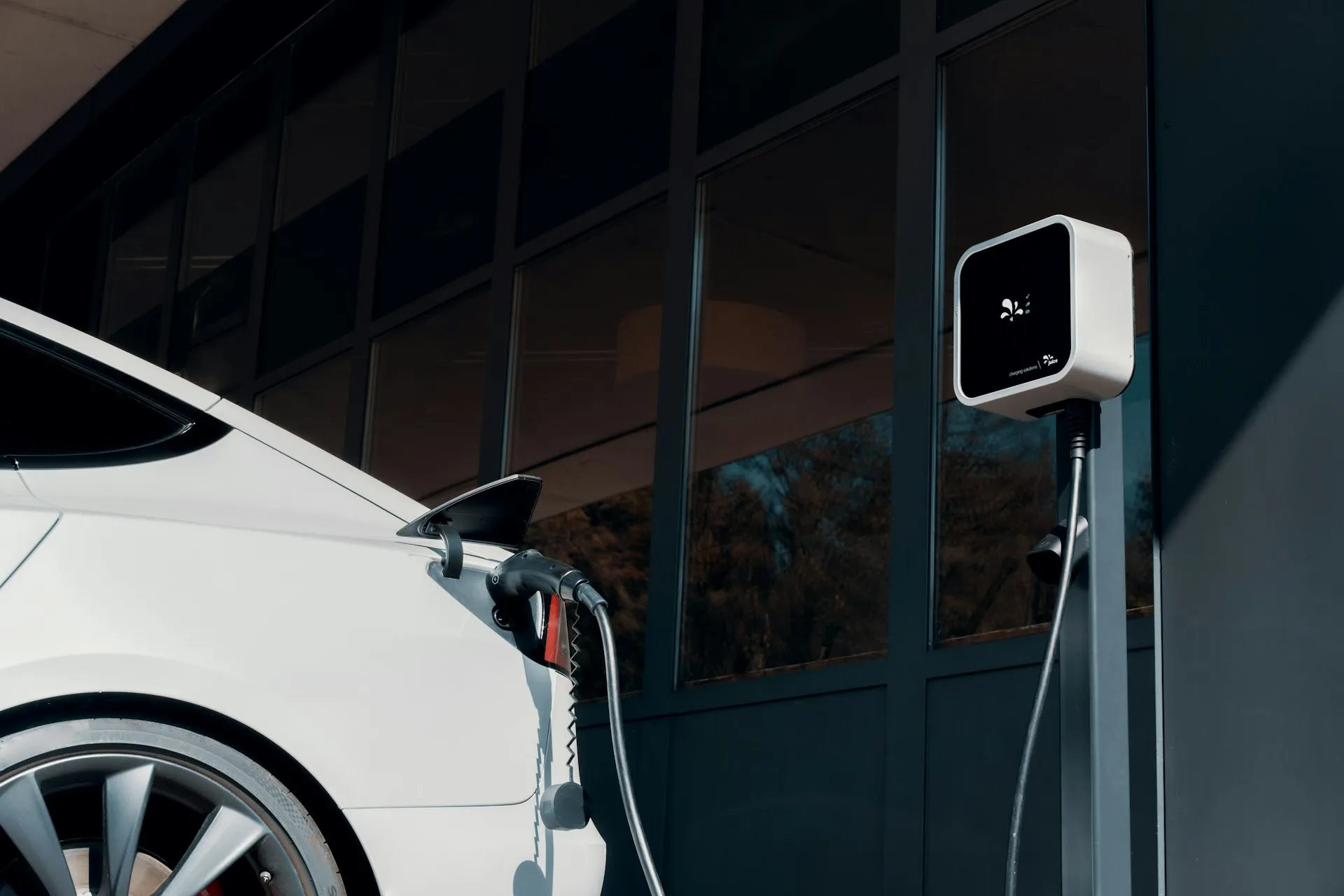 https://assets.wanlianyida.com/industry-uniapp/web/static/image-default.BtYt8t8Z.png