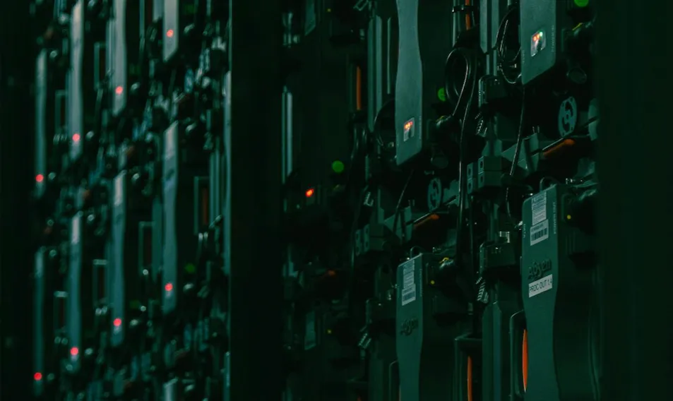 https://assets.wanlianyida.com/industry-uniapp/web/static/image-default.BtYt8t8Z.png
