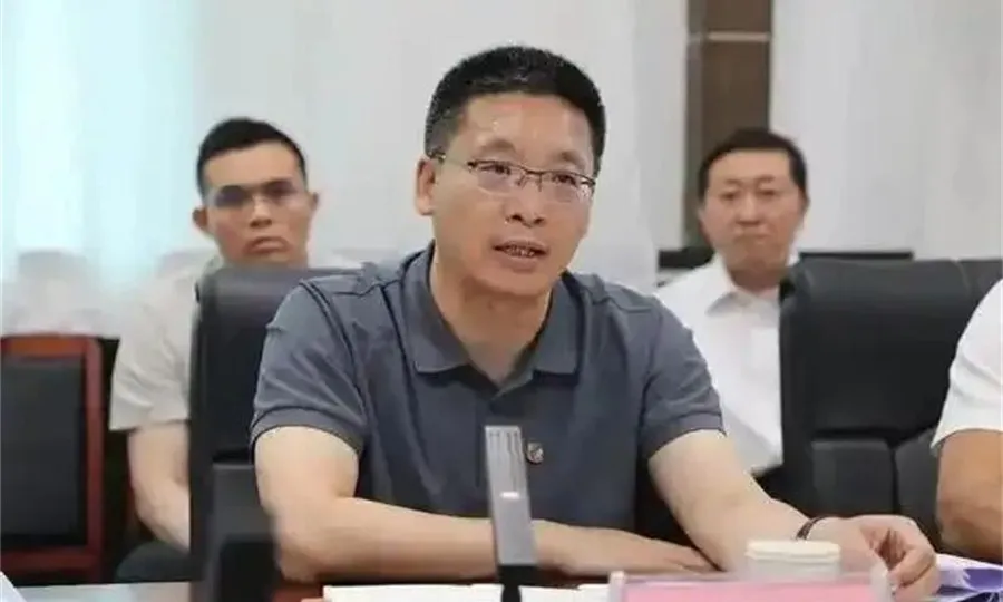 https://assets.wanlianyida.com/industry-uniapp/web/static/image-default.BtYt8t8Z.png
